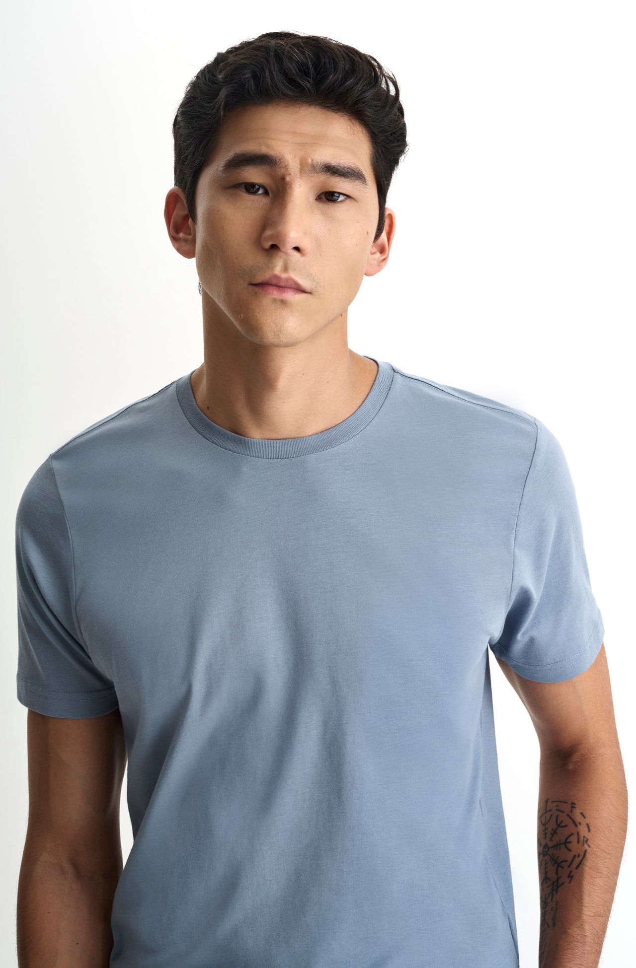 8350CCZ00084_550_3-TSHIRT-MANGA-CURTA