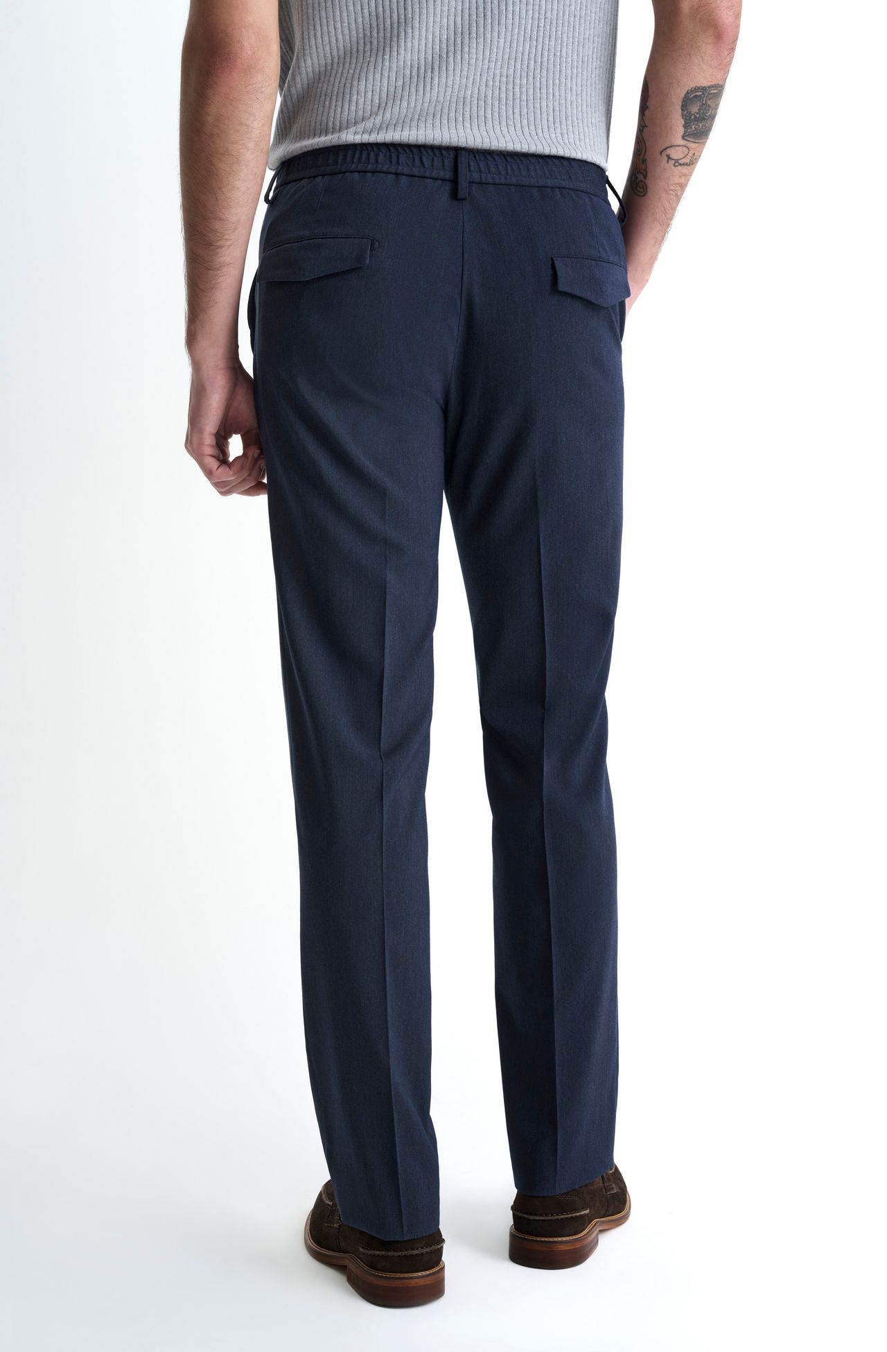 4041PVC00002_590_4-CALCA-RELAXED