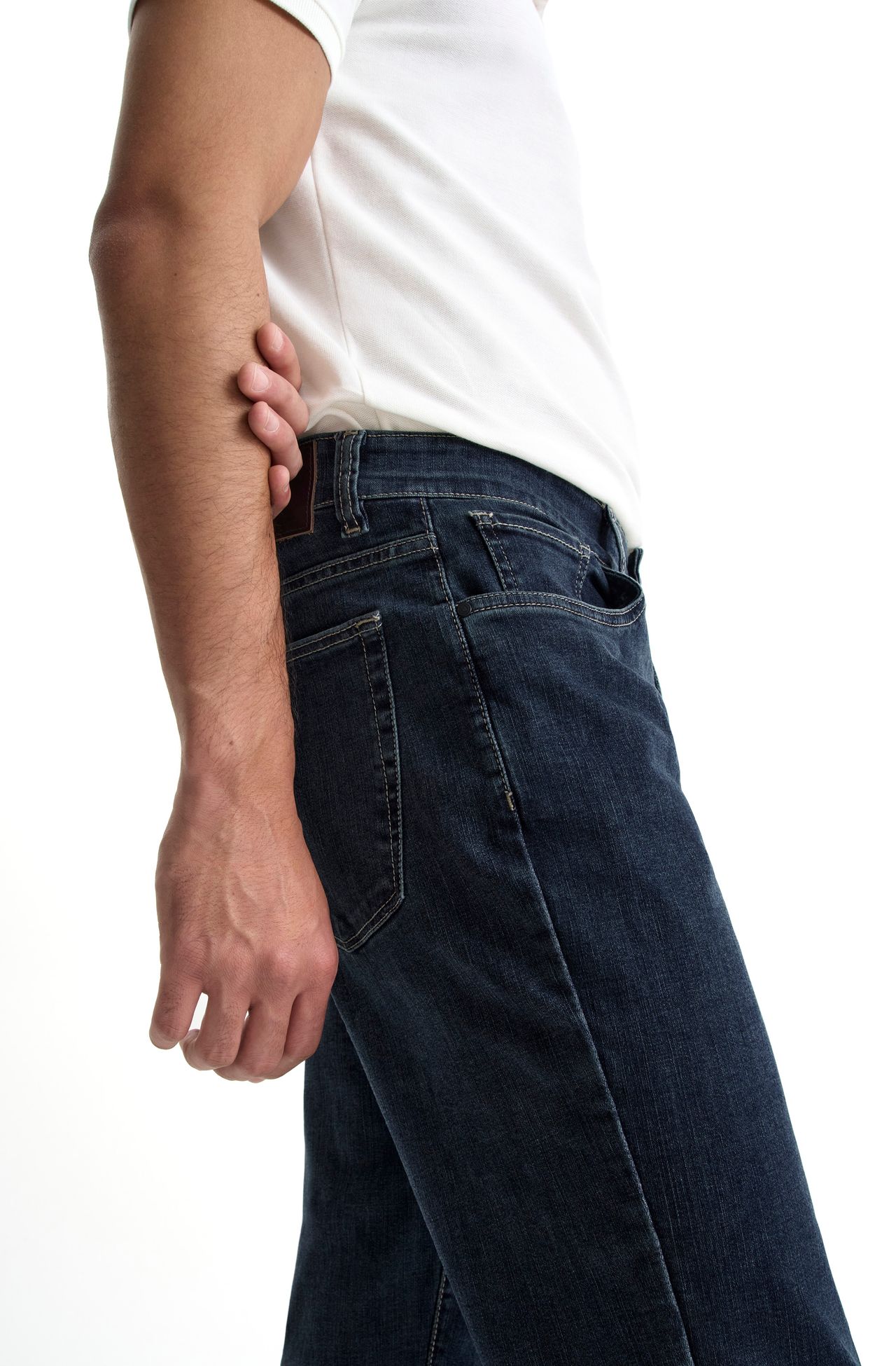 4246BCZ00300_580_4-CALCA-FIVE-POCKETS