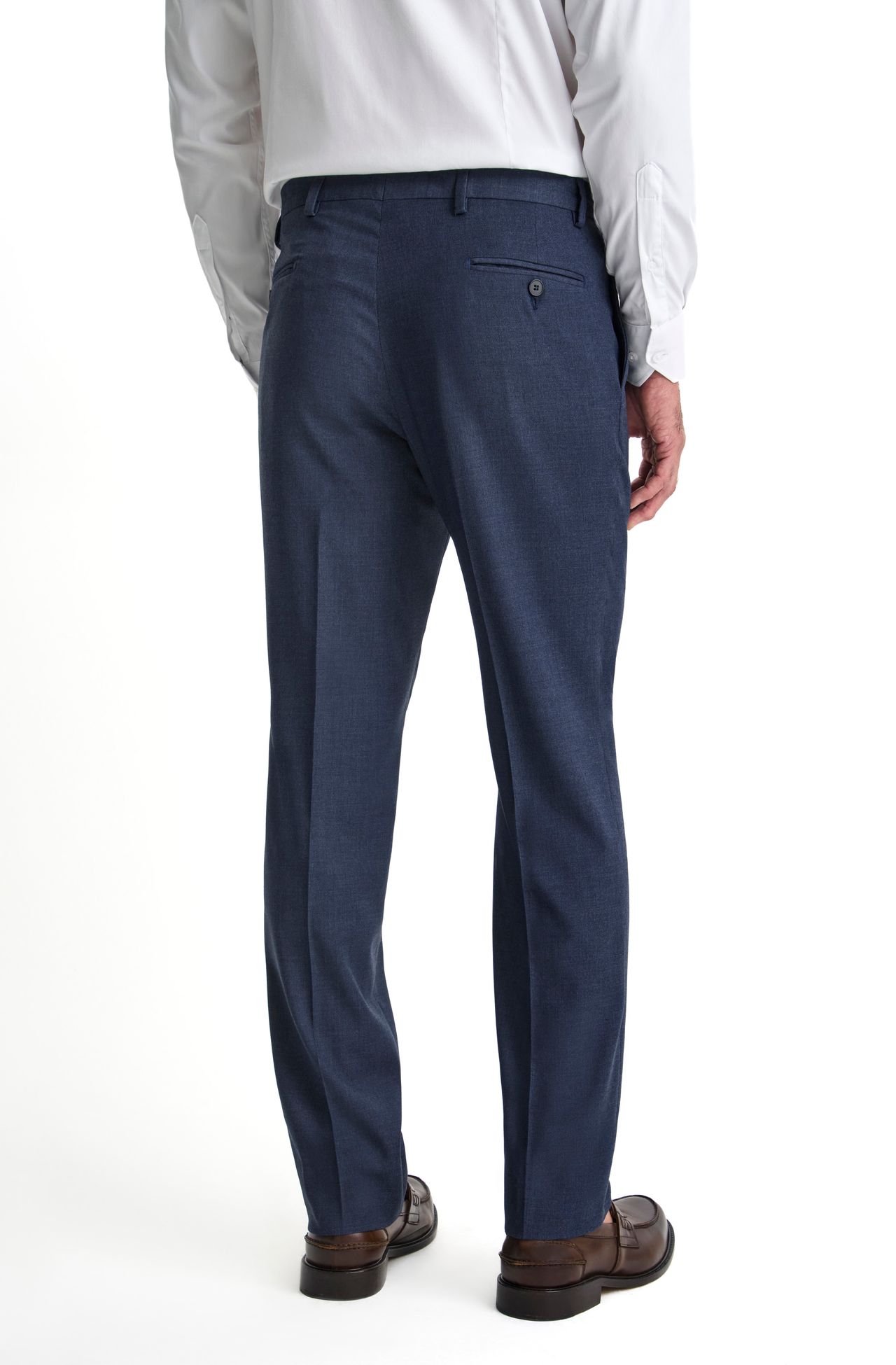 2021FFR20851_580_7-COSTUME-02-BOTOES