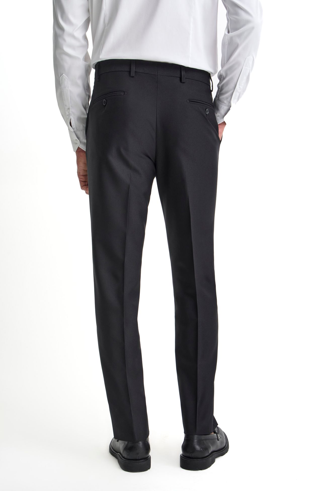 2021FFR20847_987_8-COSTUME-02-BOTOES