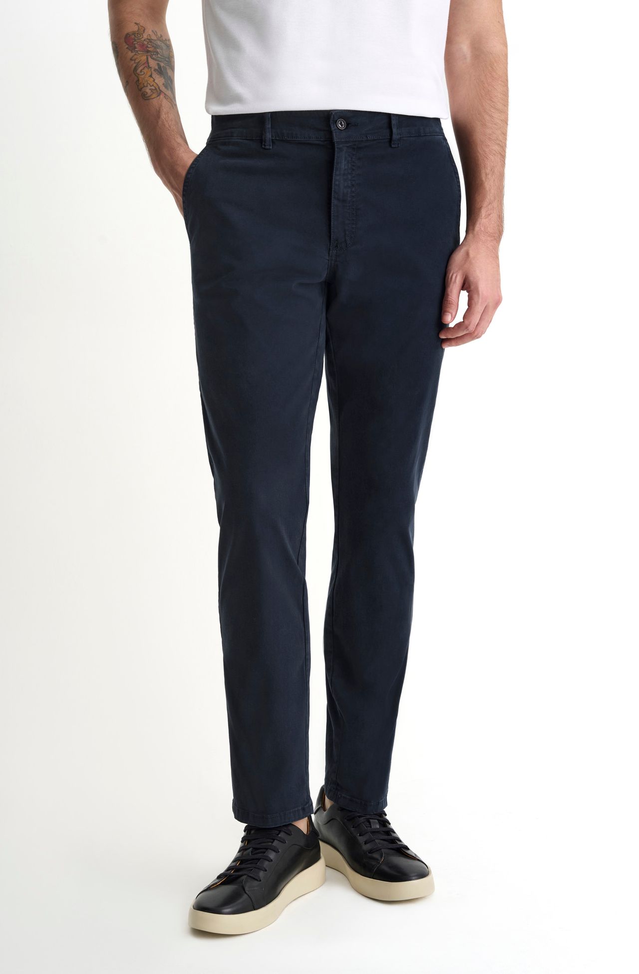 4042UCC02077_590_1-CALCA-CHINO