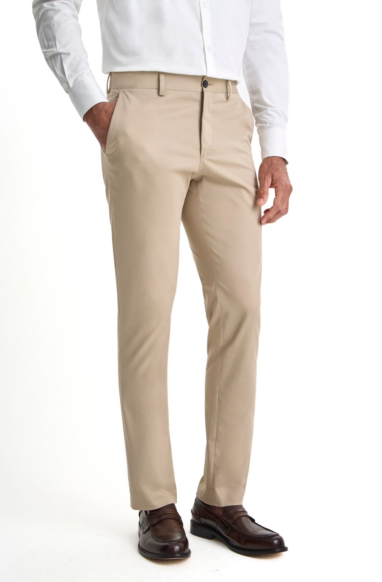 4044NRR02468_720_2-CALCA-CHINO