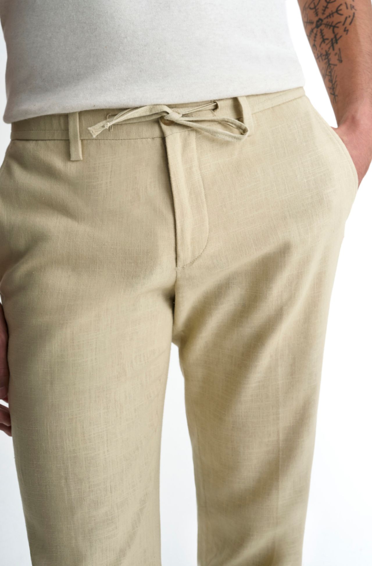 4041LLC00003_730_3-CALCA-RELAXED