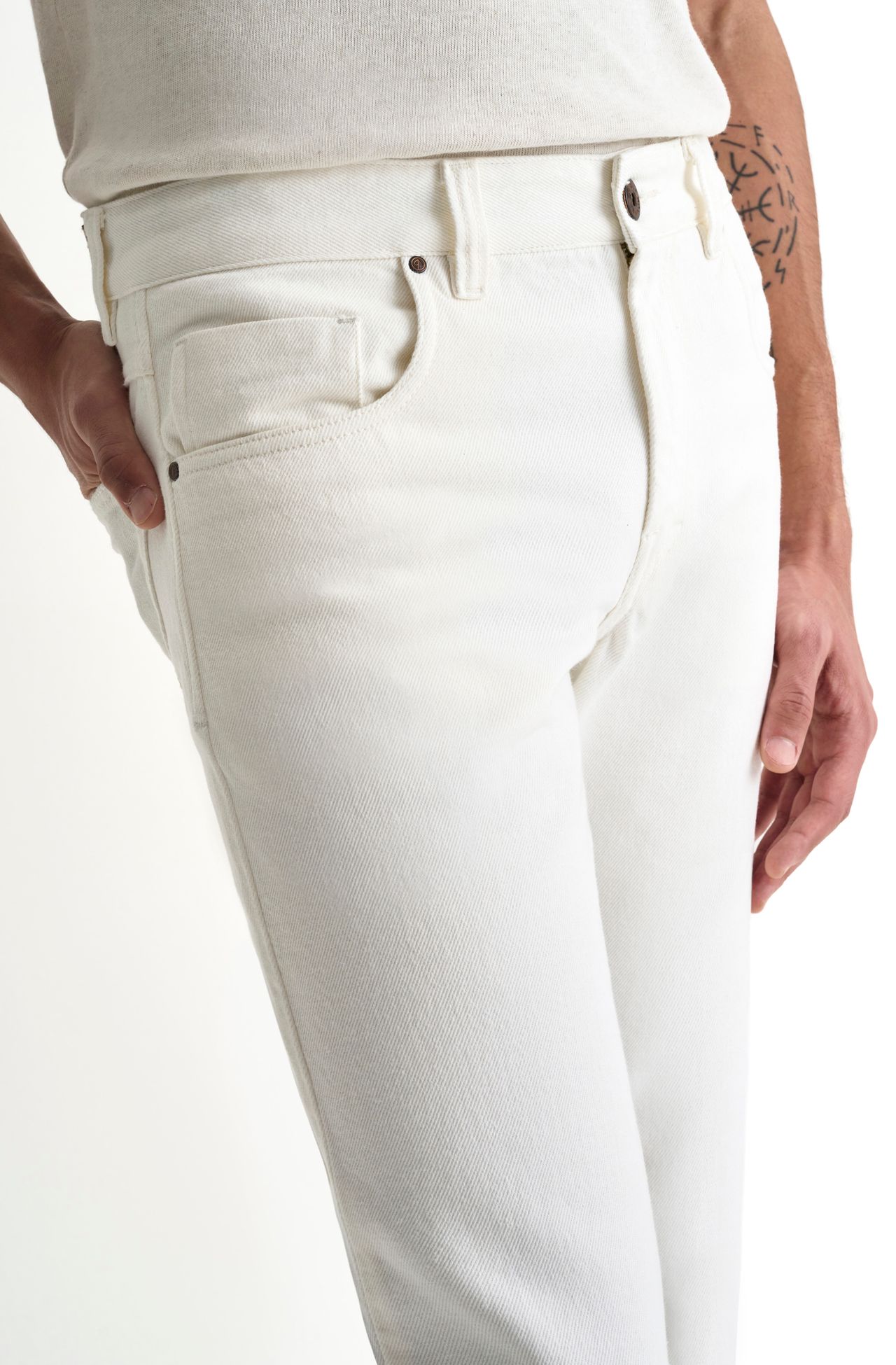 4246BCR00006_410_3-CALCA-FIVE-POCKETS