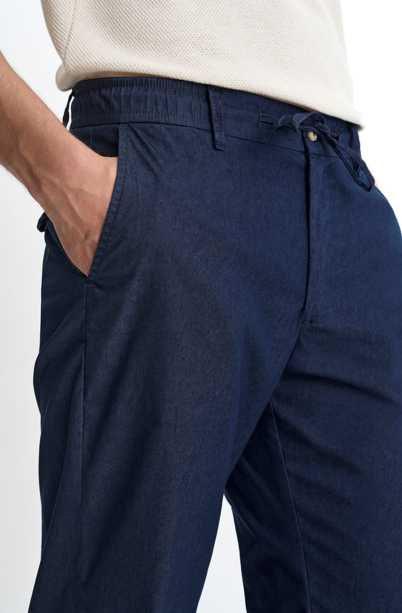 4041JCZ00030_590_4-CALCA-RELAXED