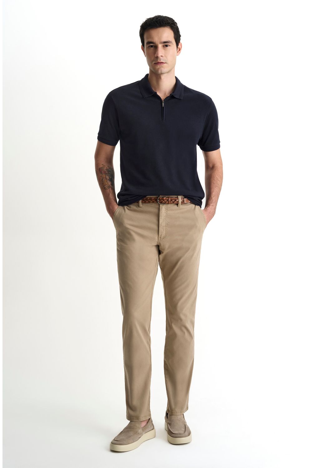 4042UCC02077_730_2-CALCA-CHINO