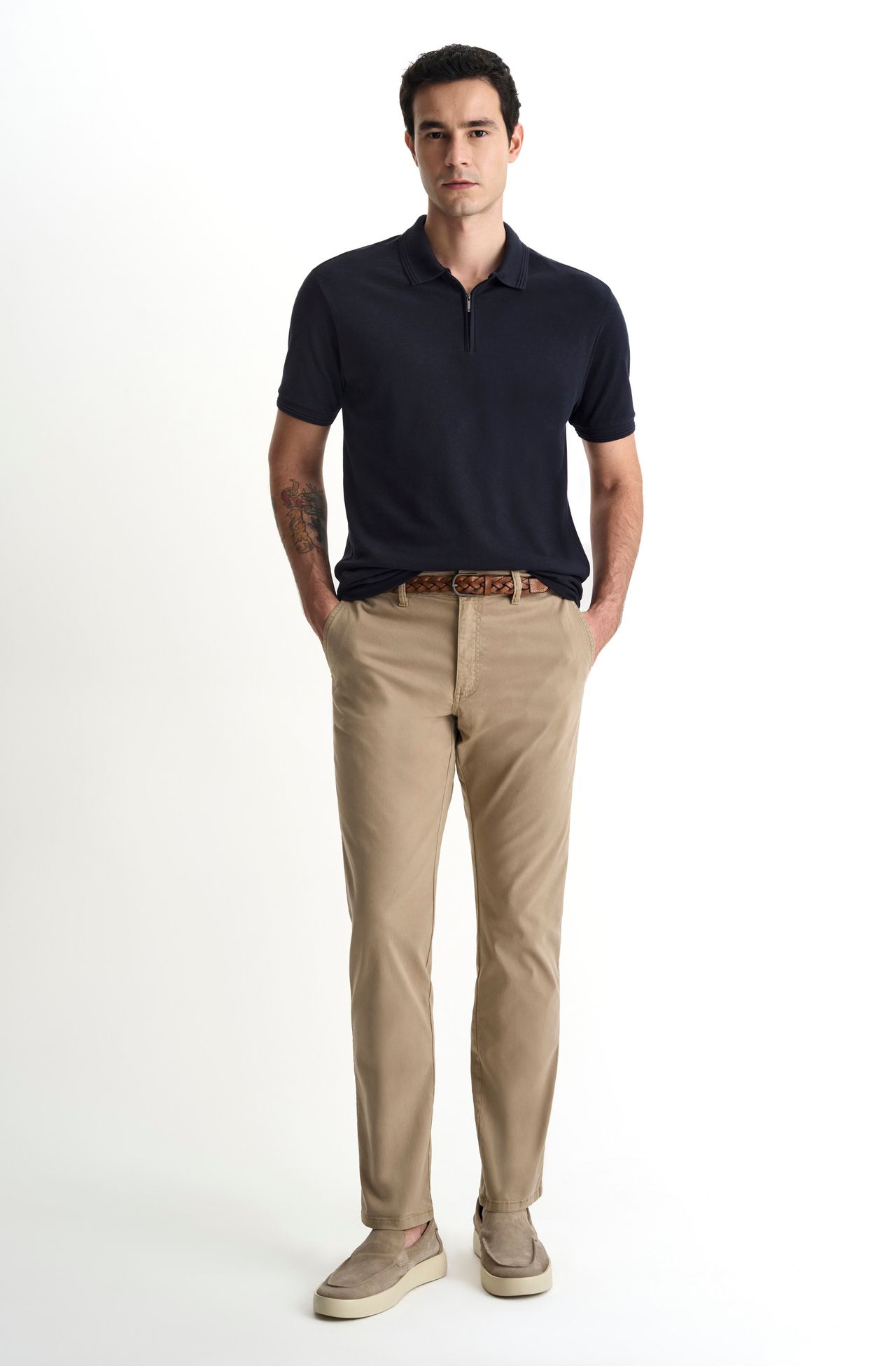 4042UCC02077_730_2-CALCA-CHINO