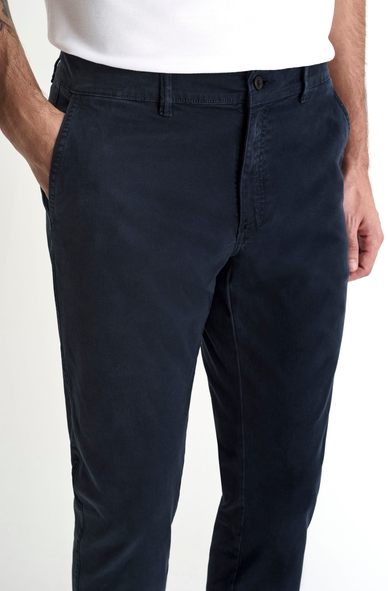 4042UCC02077_590_4-CALCA-CHINO