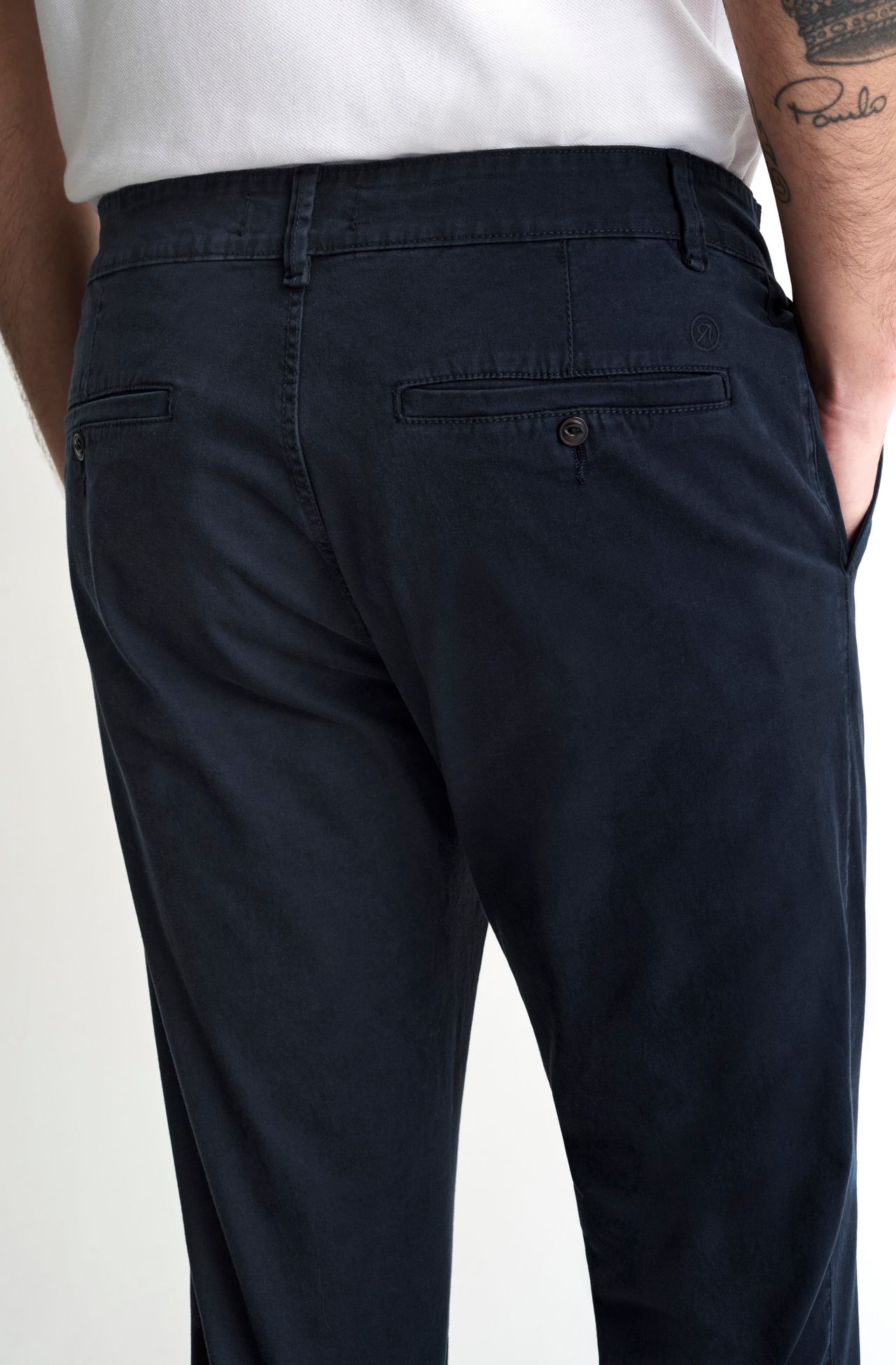 4042UCC02077_590_5-CALCA-CHINO