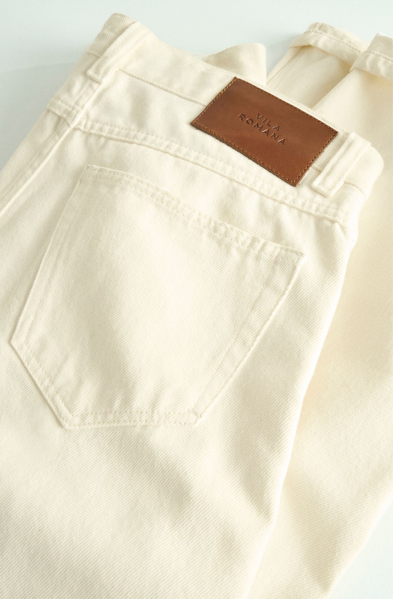 4246BCR00006_410_4-CALCA-FIVE-POCKETS