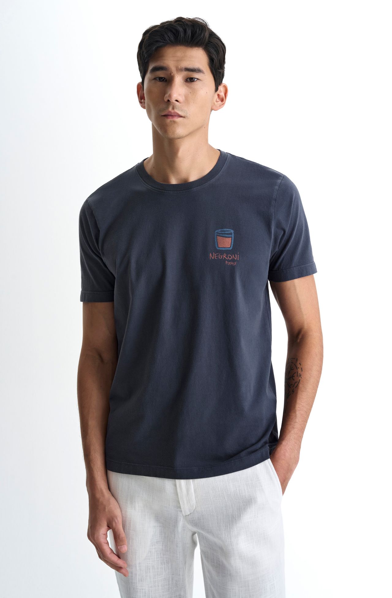 8353CCZ00300_580_2-TSHIRT-MANGA-CURTA