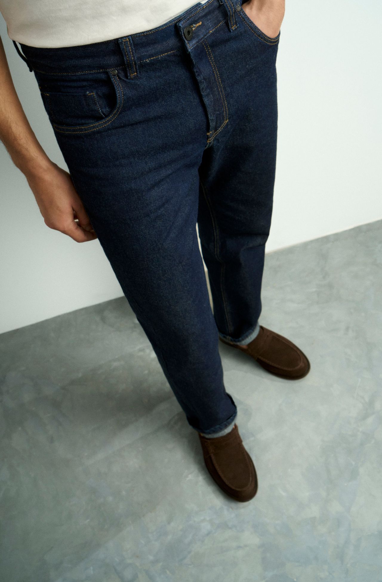 4246BCR00003_590_4-CALCA-FIVE-POCKETS