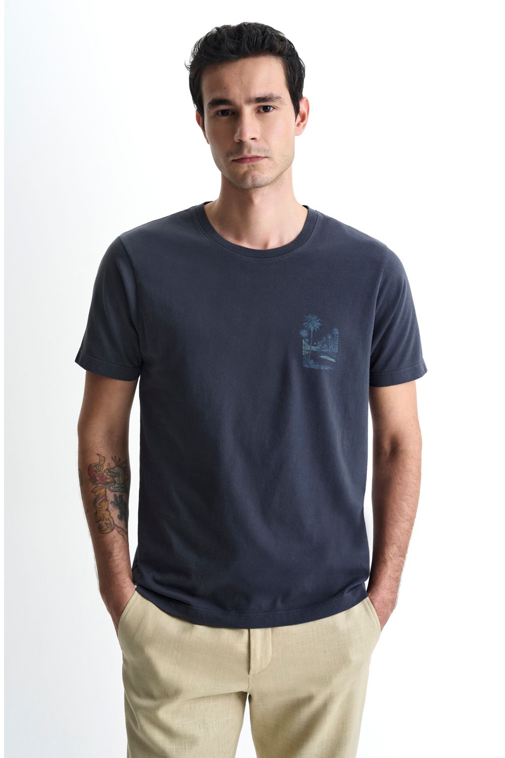 8353CCZ00304_580_2-TSHIRT-MANGA-CURTA