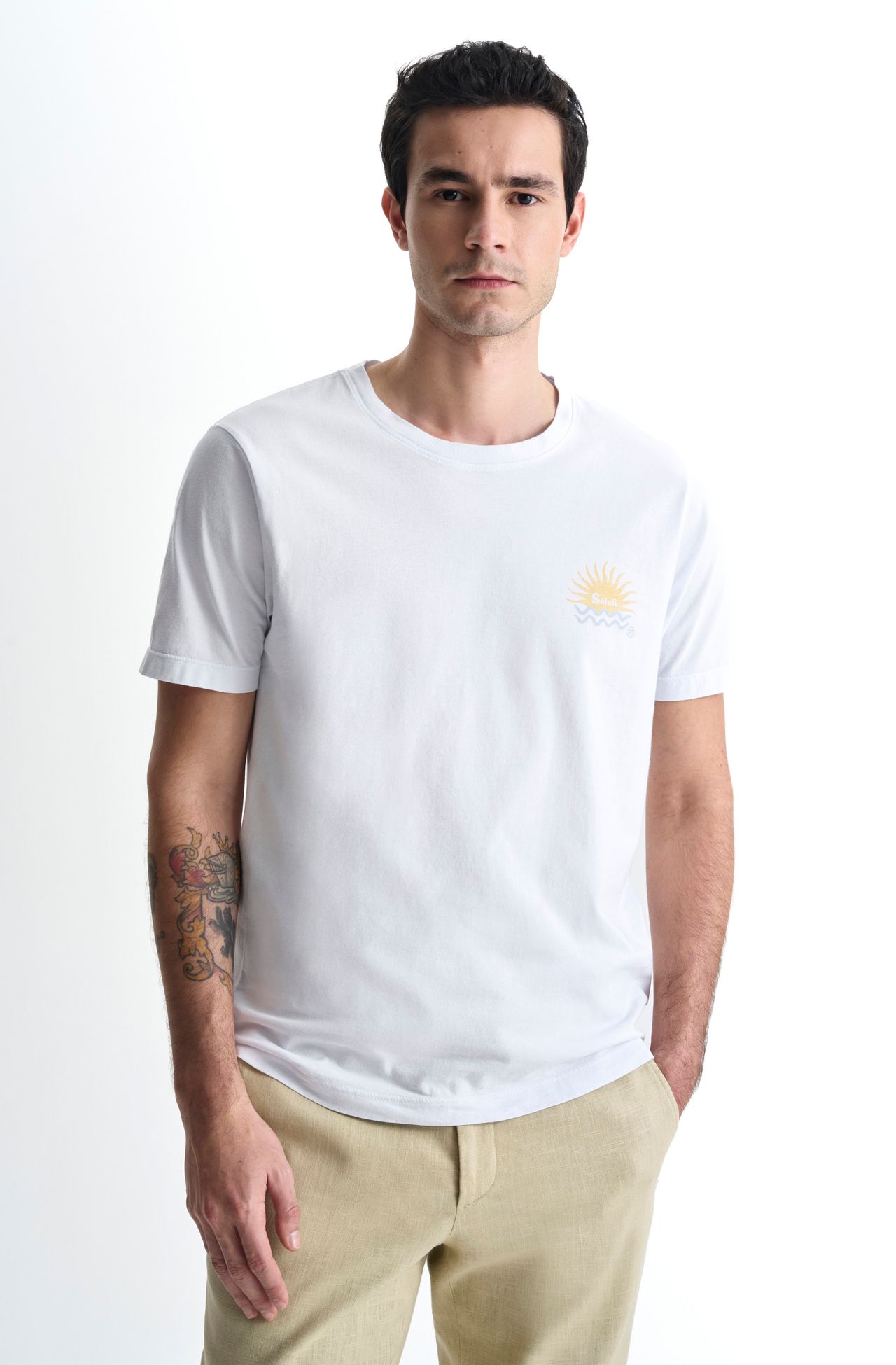 8353CCZ00302_900_2-TSHIRT-MANGA-CURTA