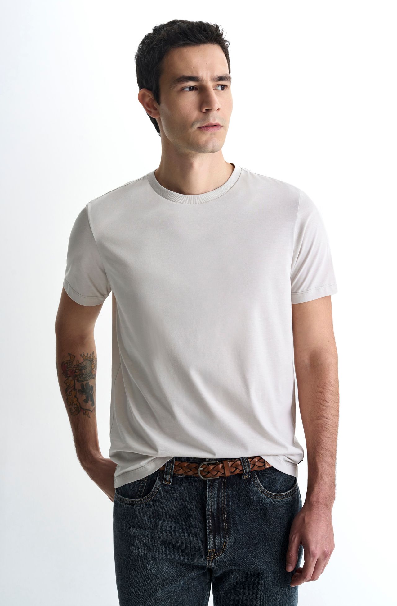 8350CCZ00152_910_3-TSHIRT-MANGA-CURTA