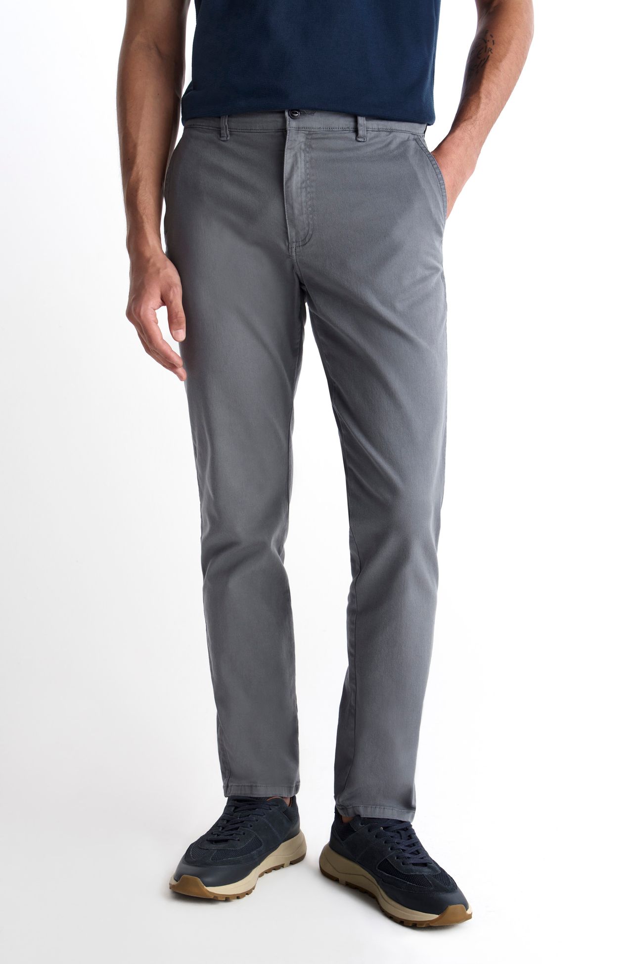 4042UCZ02078_975_1-CALCA-CHINO