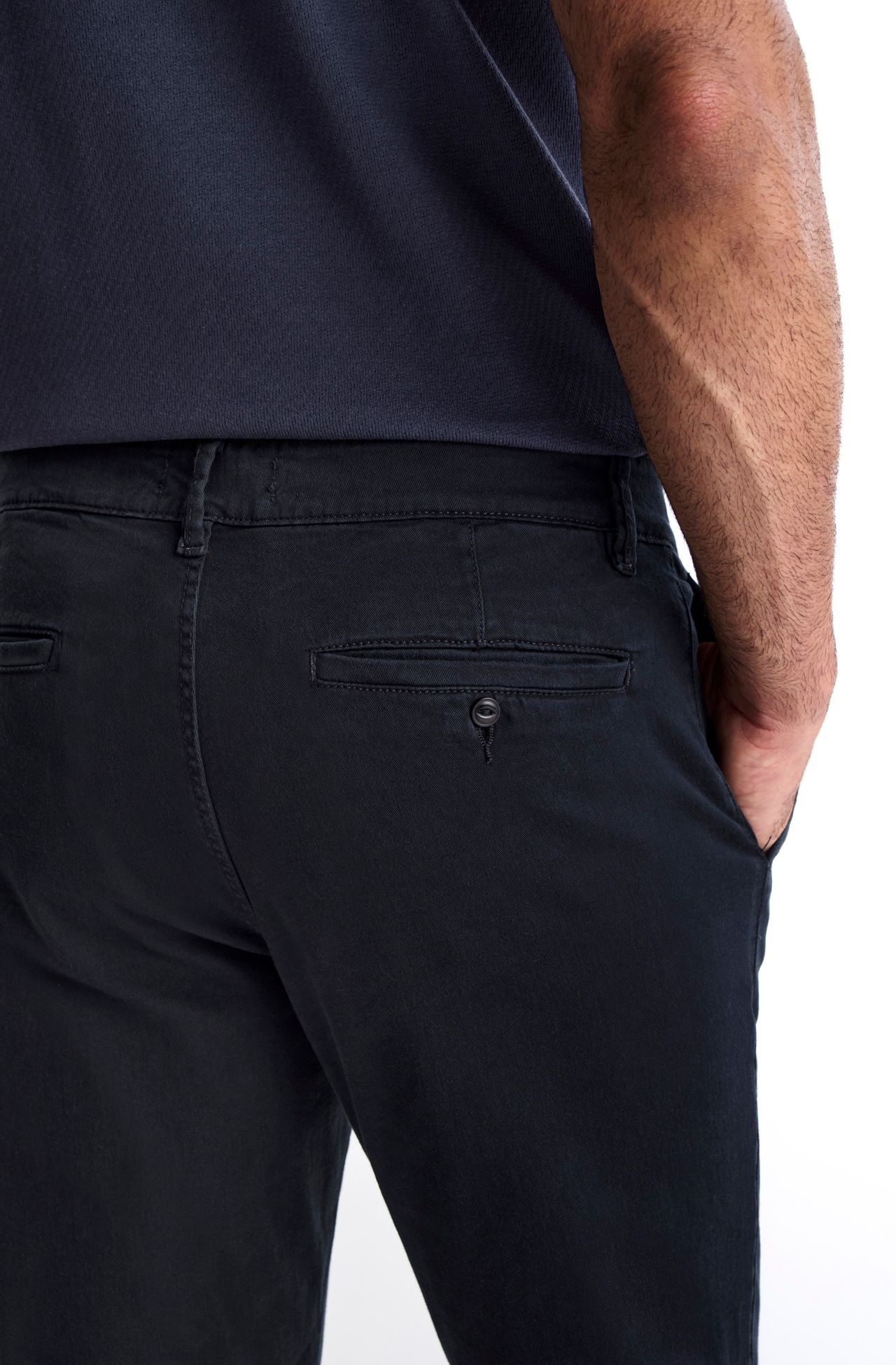 4042UCZ02078_590_4-CALCA-CHINO