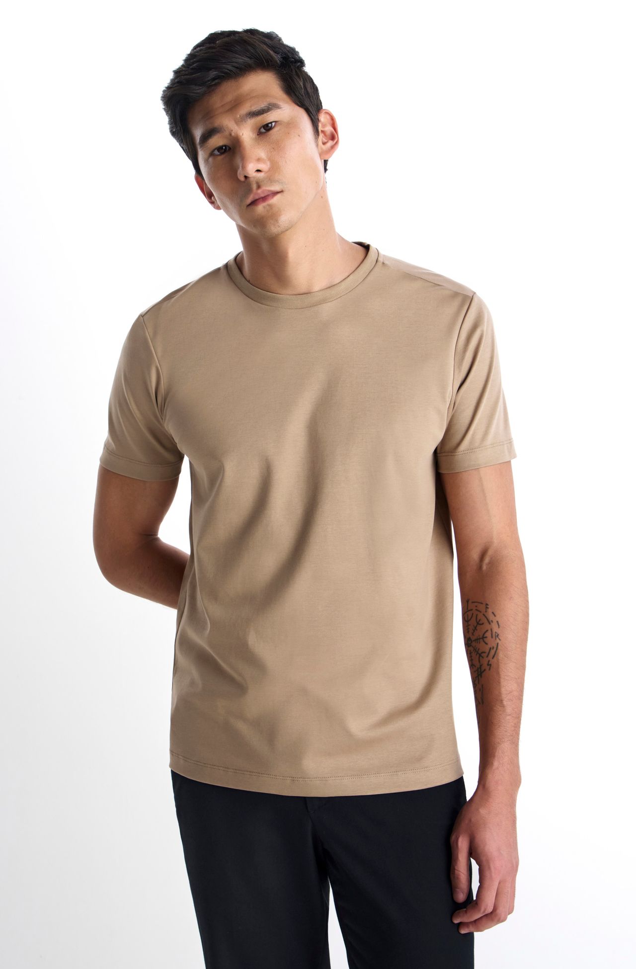 8350CCZ00157_740_1-TSHIRT-MANGA-CURTA