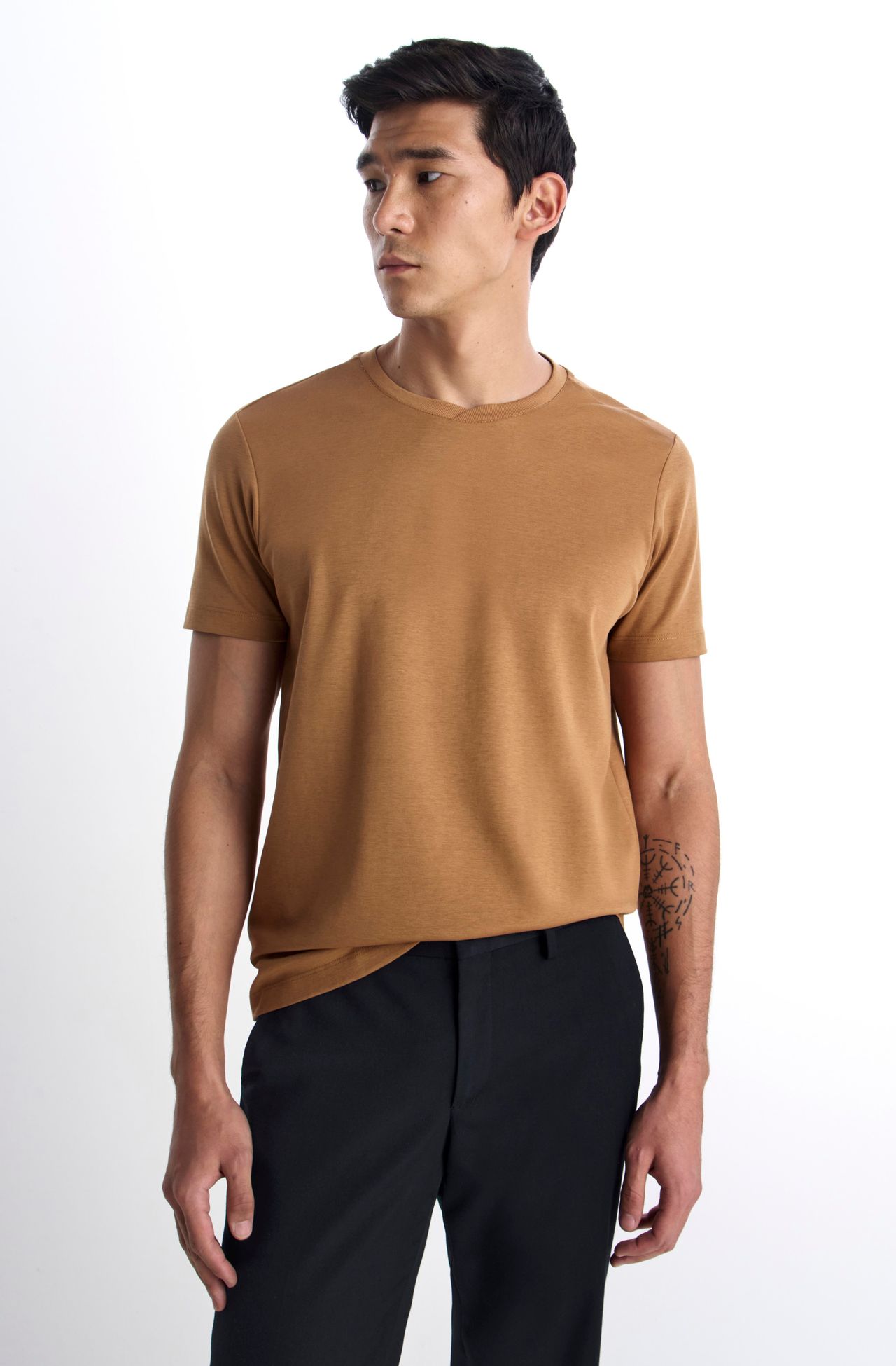 8350CCZ00156_180_2-TSHIRT-MANGA-CURTA