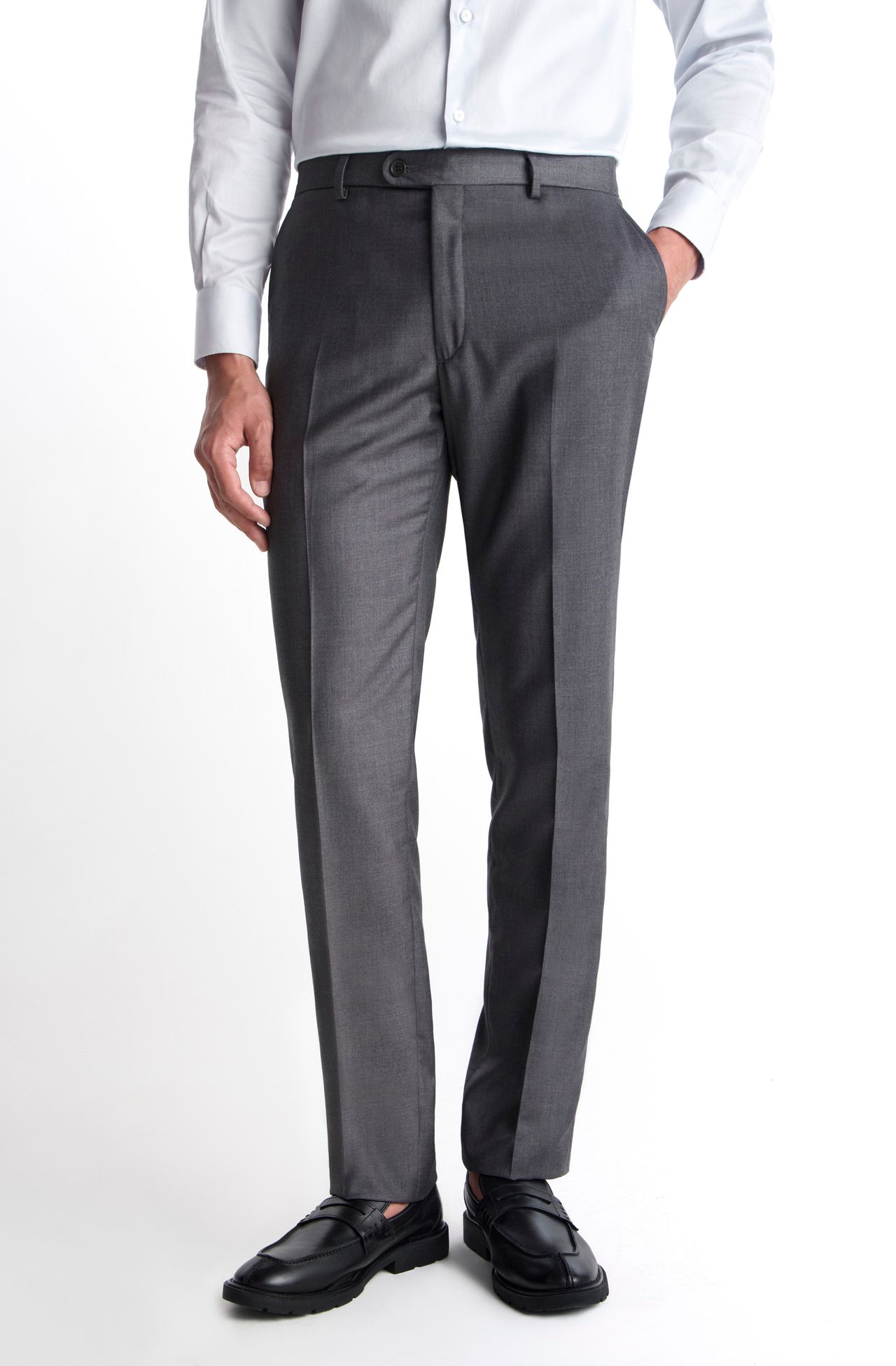 2020FFR20002_955_7-COSTUME-02-BOTOES