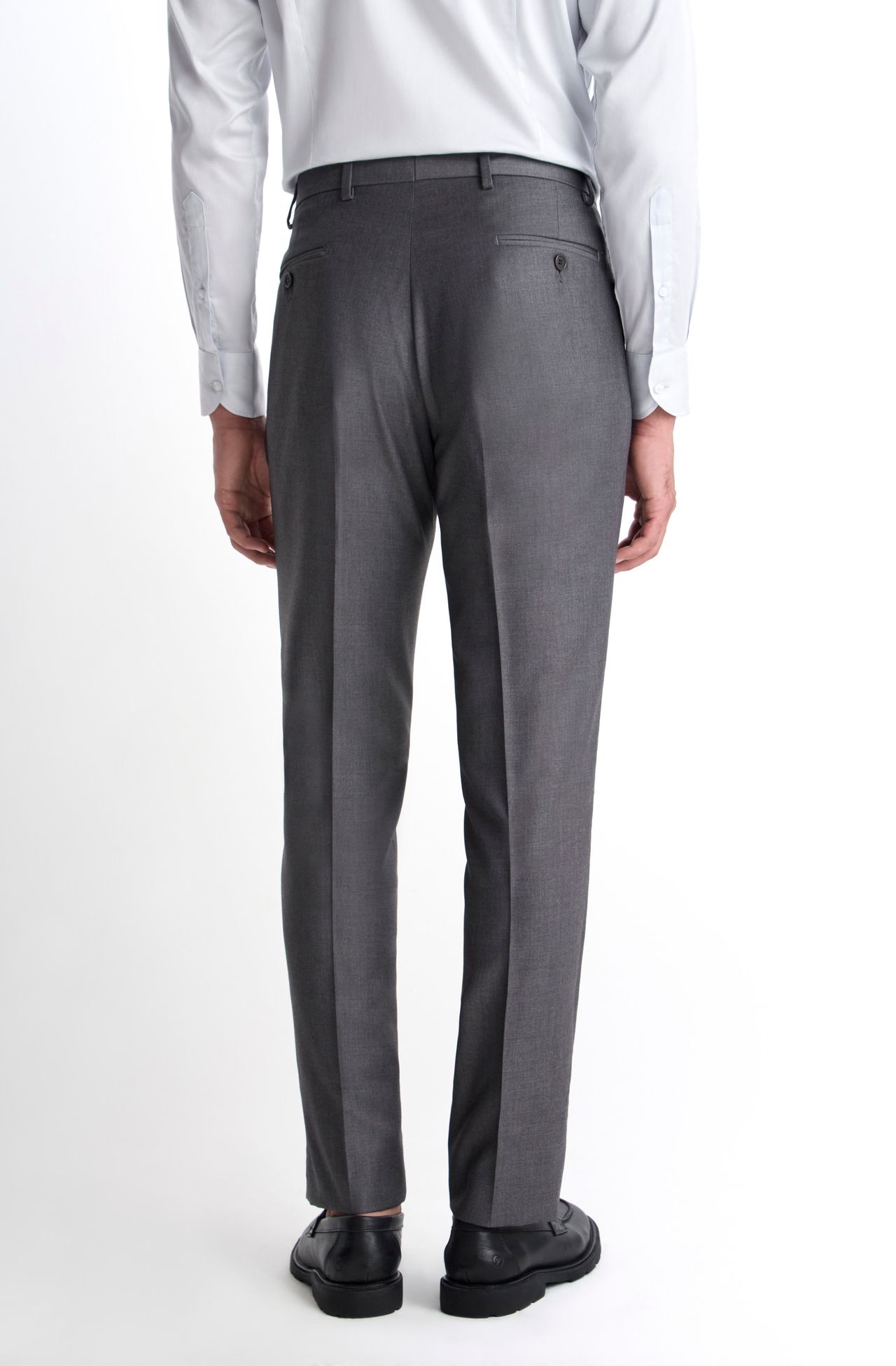 2020FFR20002_955_8-COSTUME-02-BOTOES