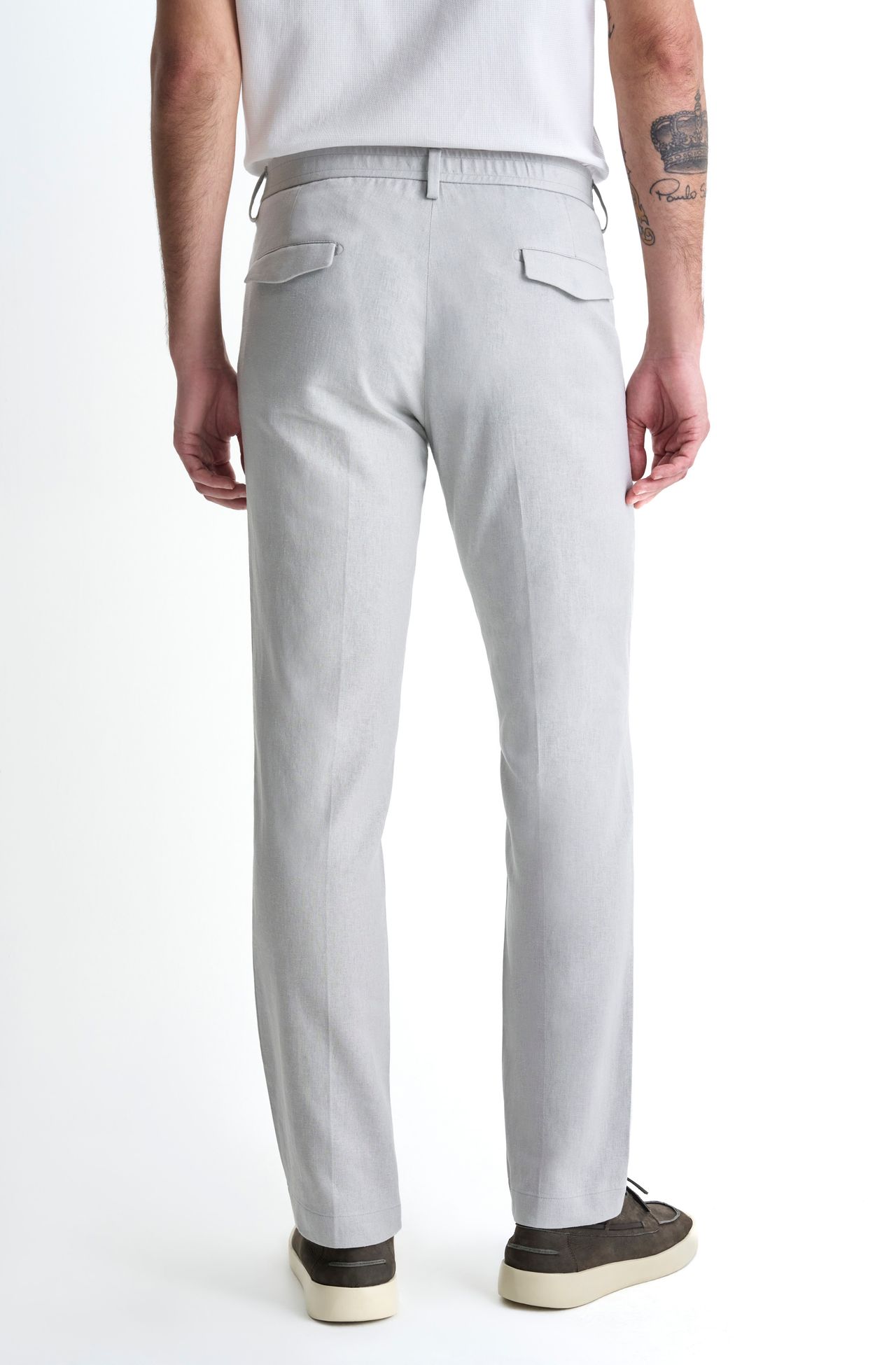 4041LLC00004_910_5-CALCA-RELAXED