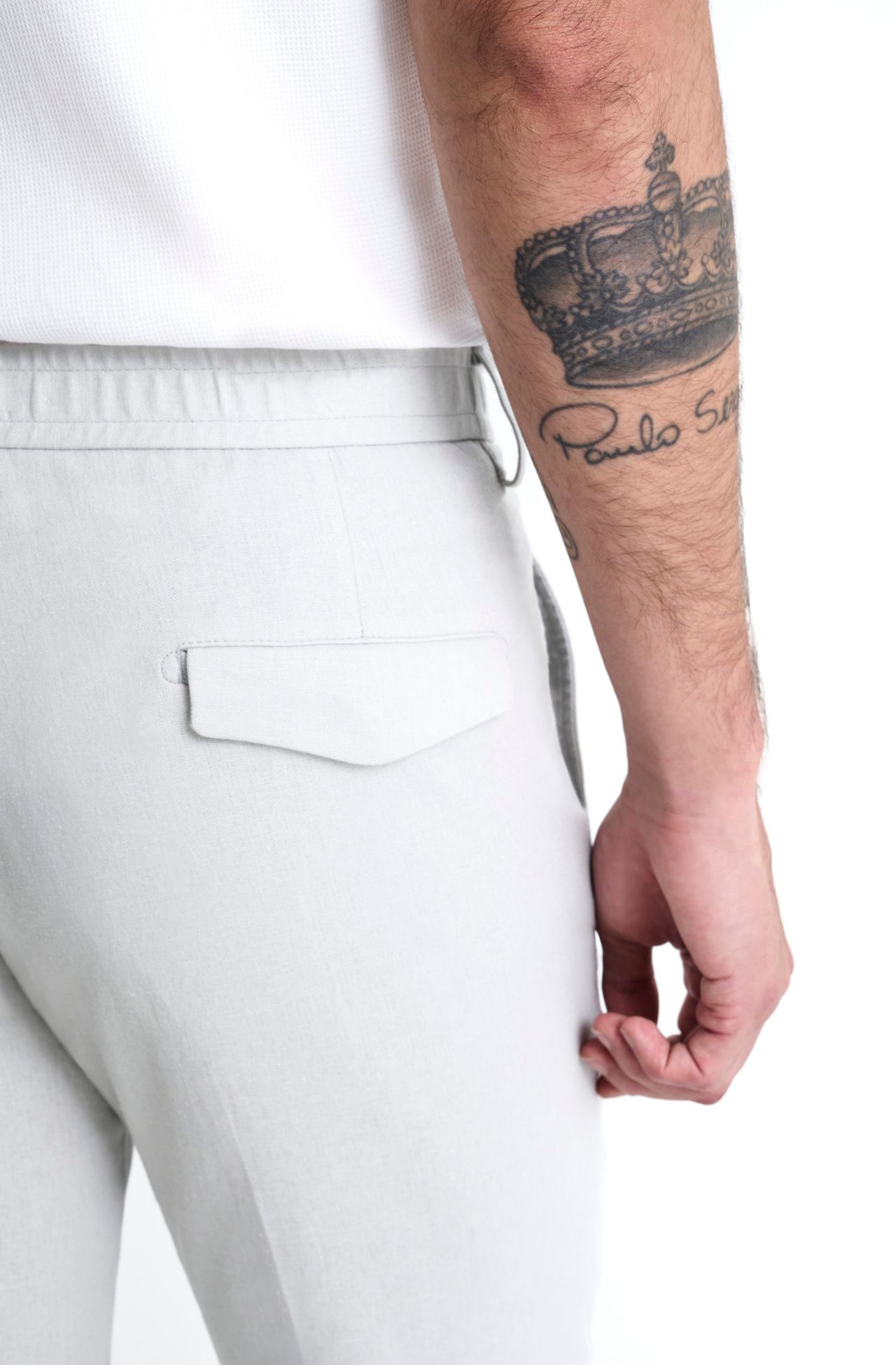 4041LLC00004_910_6-CALCA-RELAXED