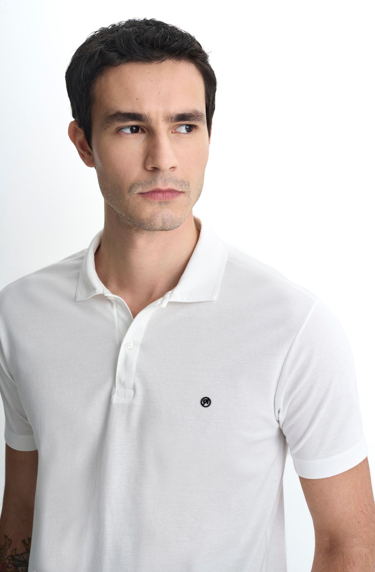 8320MCZ00019_900_3-POLO-MANGA-CURTA