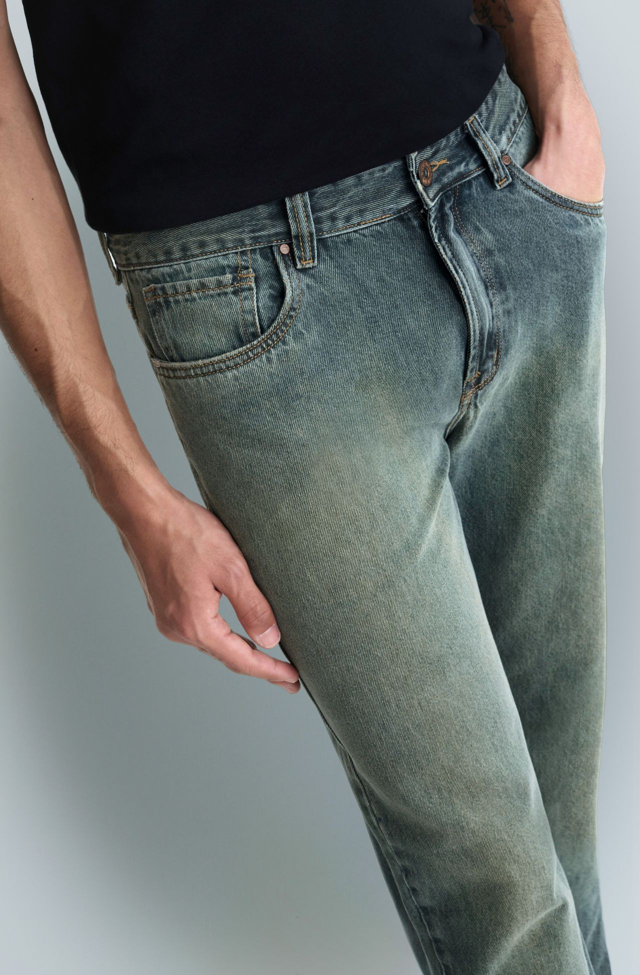 4246BCZ00312_580_3-CALCA-FIVE-POCKETS