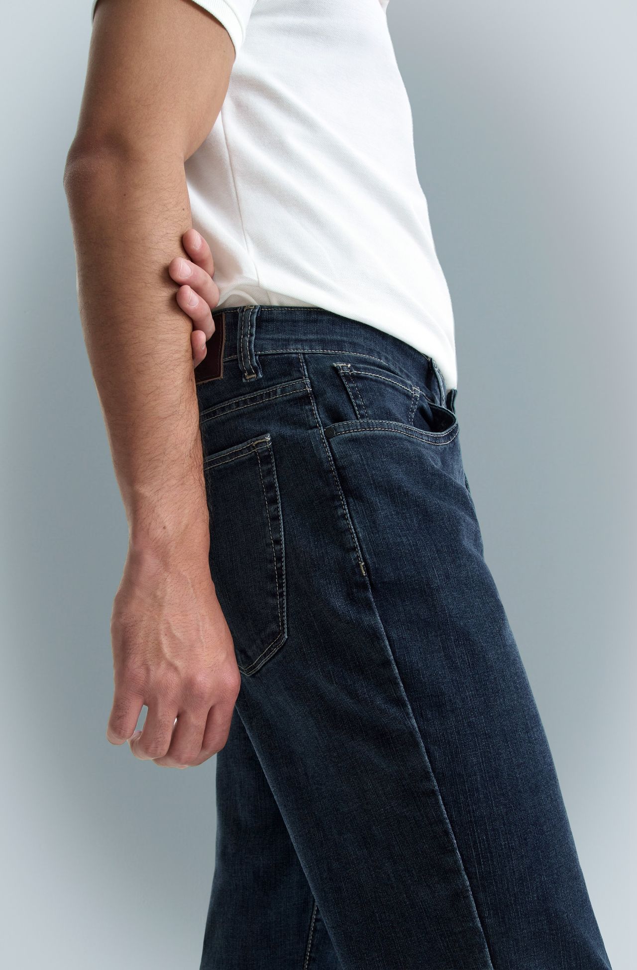 4246BCZ00300_580_4-CALCA-FIVE-POCKETS