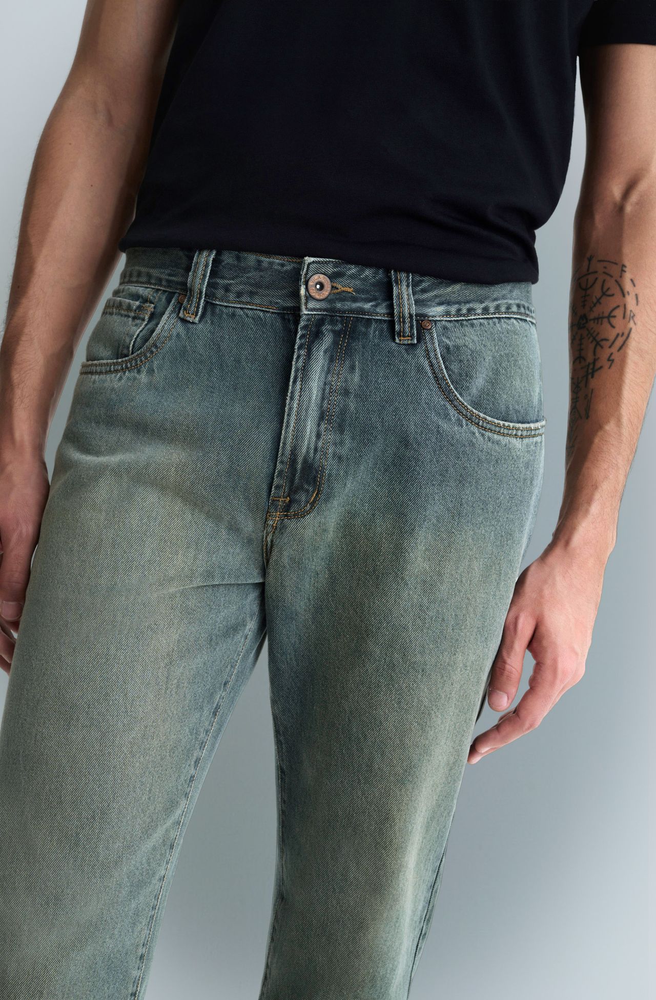 4246BCZ00312_580_4-CALCA-FIVE-POCKETS
