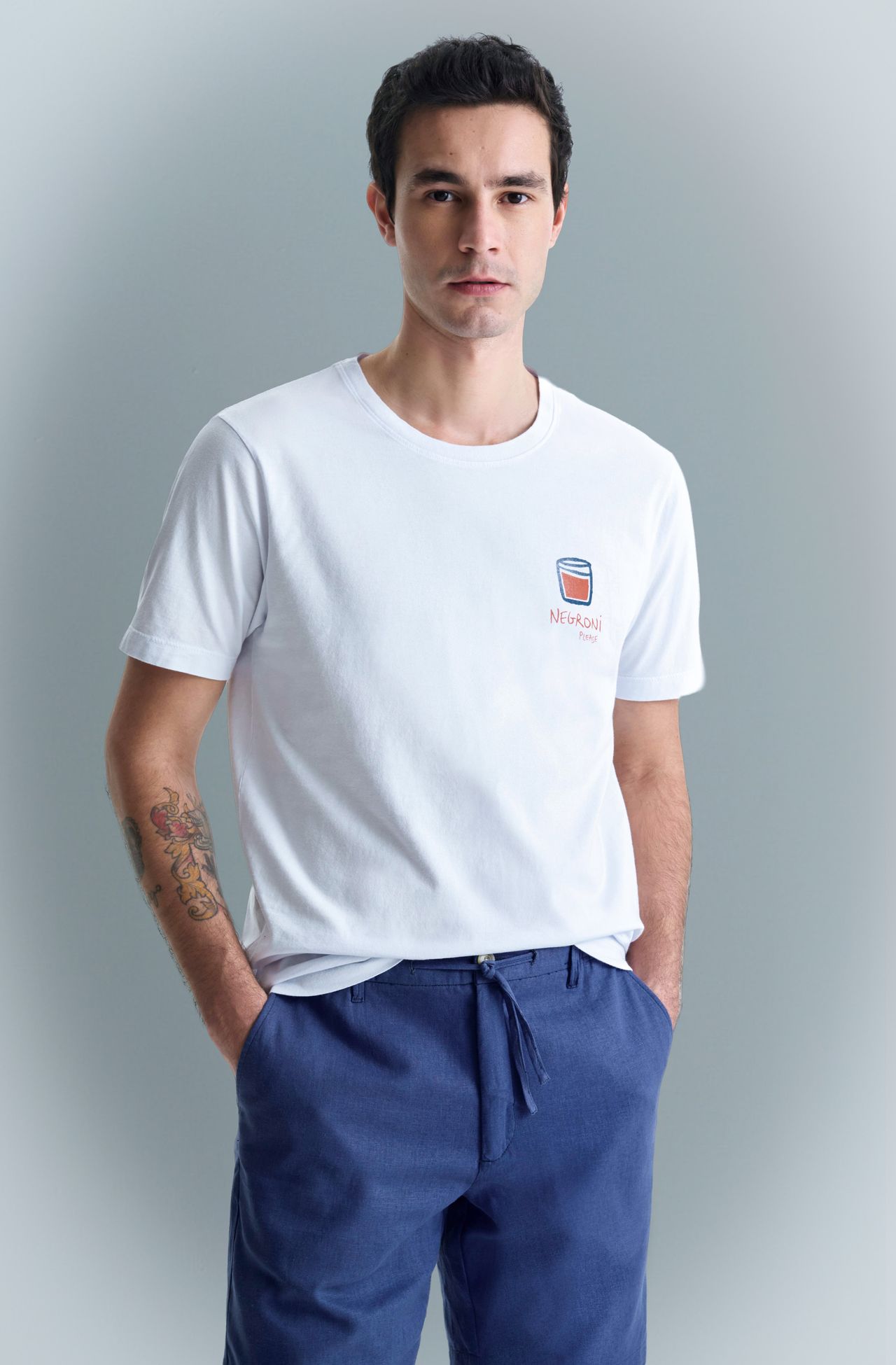 8353CCZ00300_900_2-TSHIRT-MANGA-CURTA