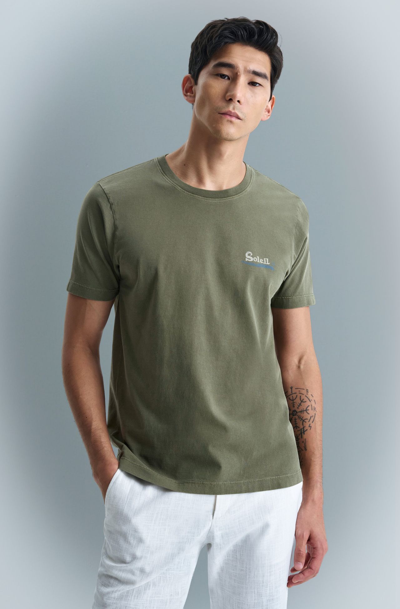 8353CCZ00305_670_2-TSHIRT-MANGA-CURTA