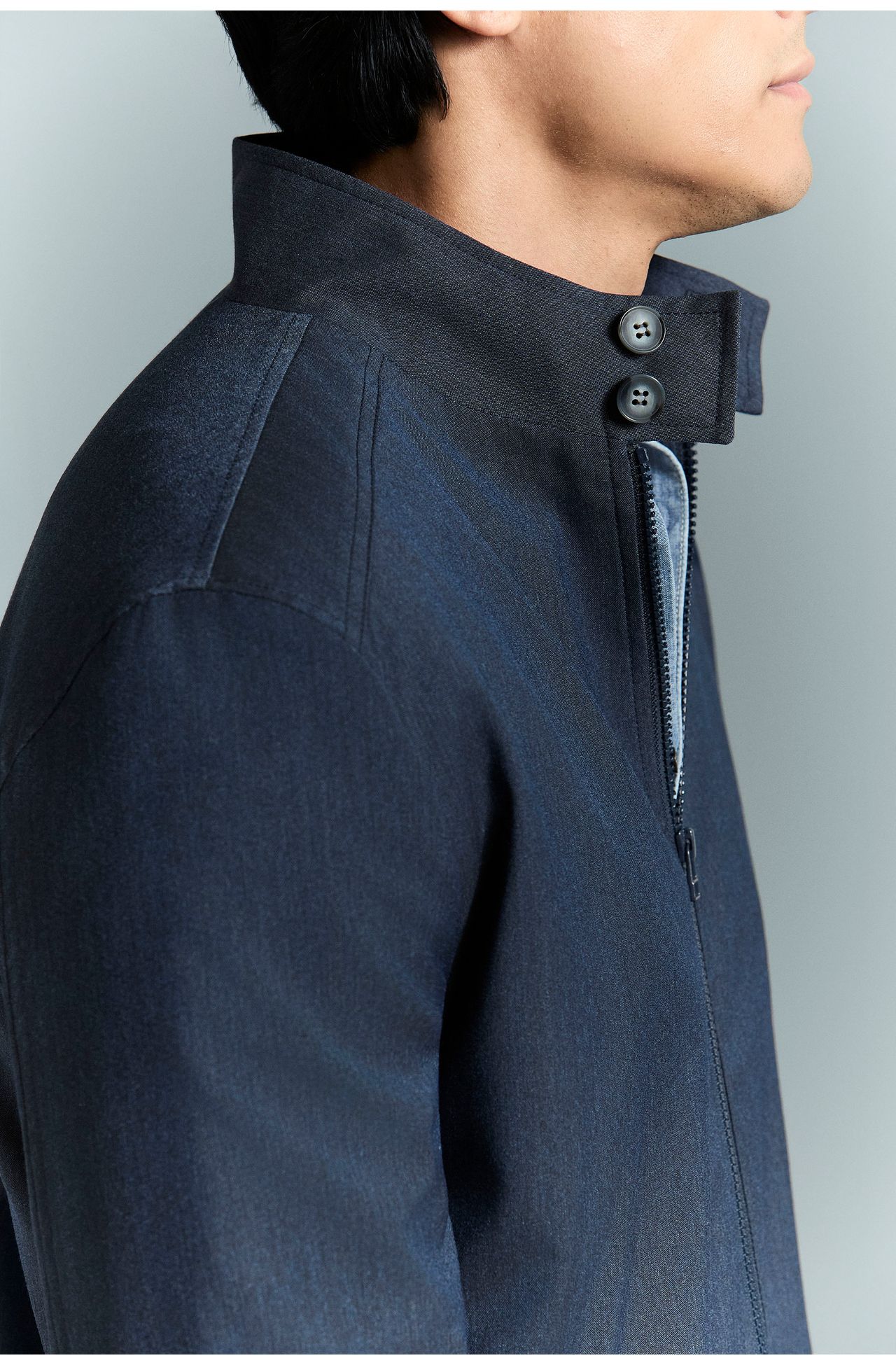 7030PVC00001_590_4-JAQUETA-BOMBER